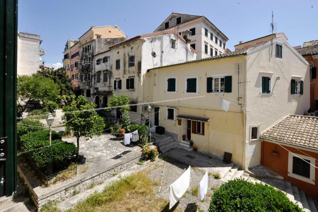 Appartement Sarantis Gallery à Corfu  Extérieur photo